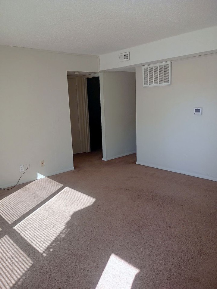 1930 Mosher Dr - Photo 2 of 10