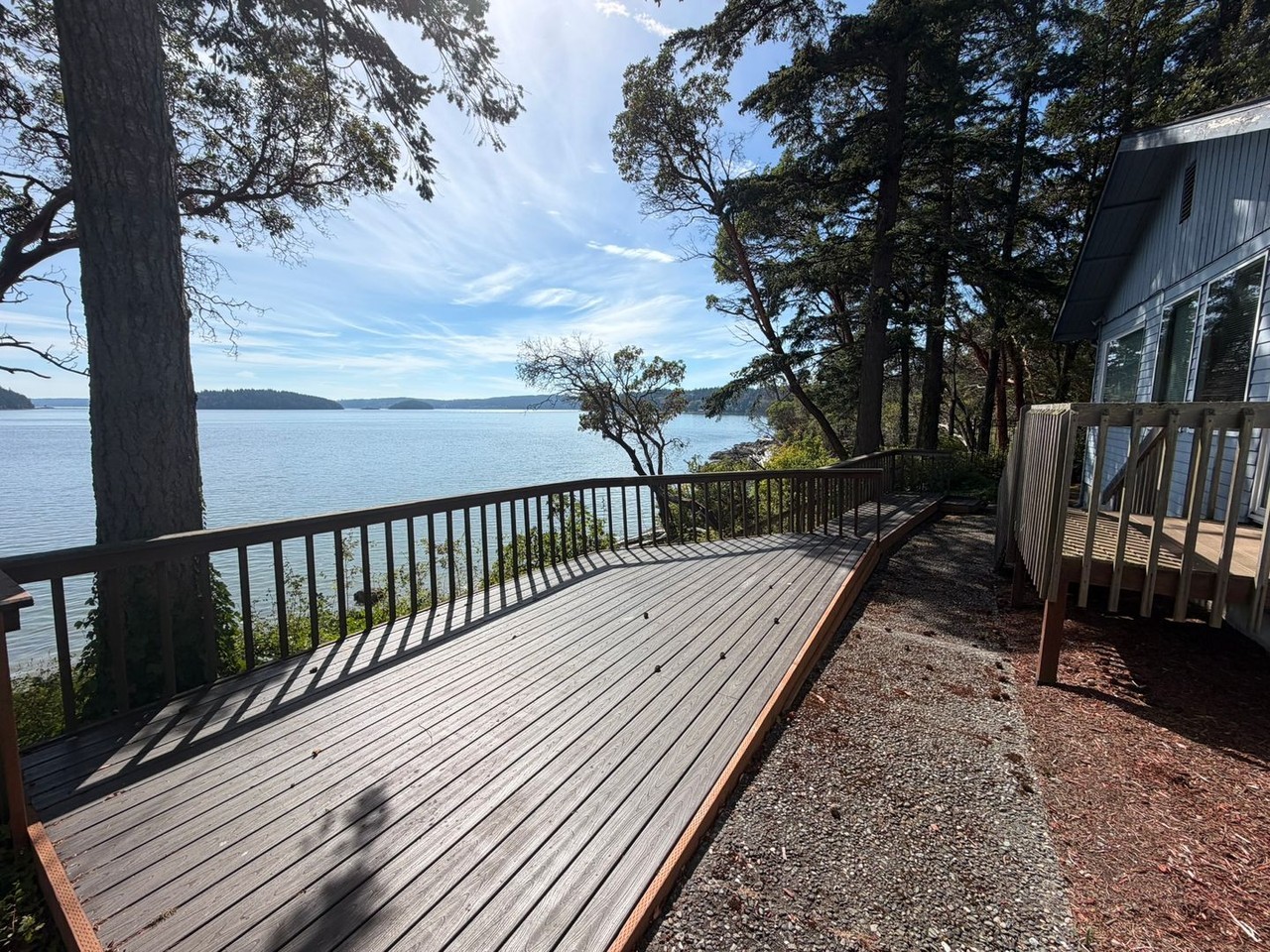 8396 Thompson Beach Rd - Photo 3 of 31
