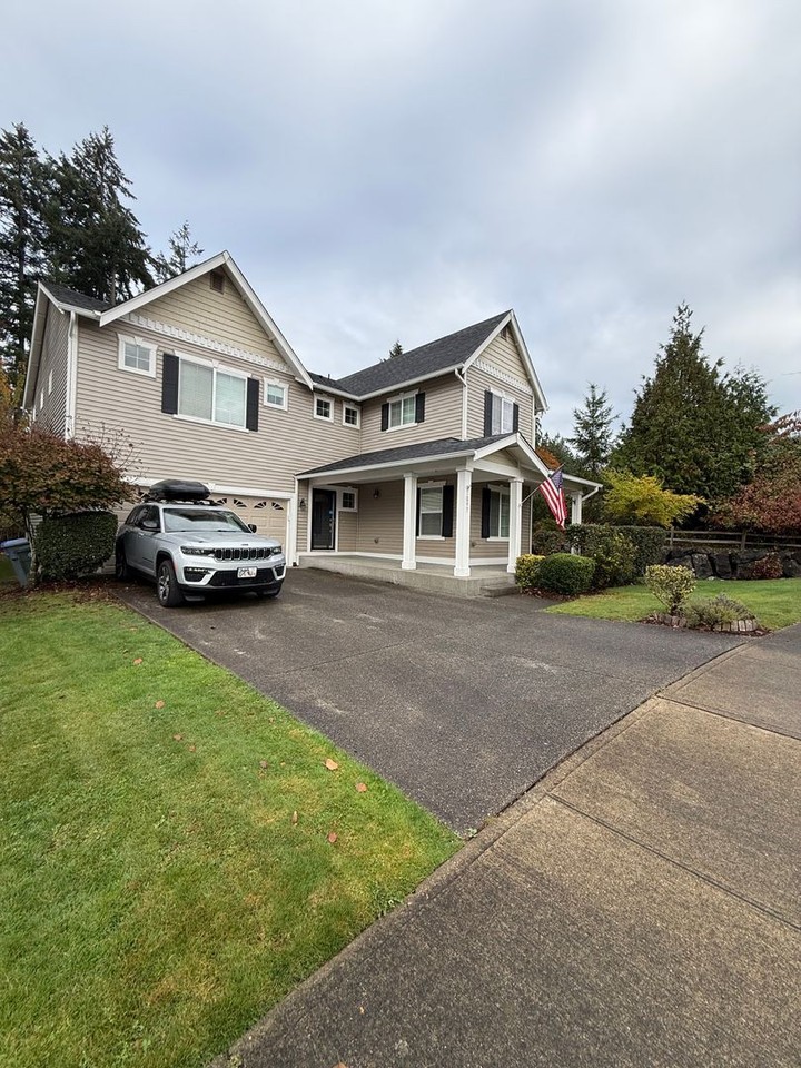1097 Hiton Cir - Photo 2 of 43