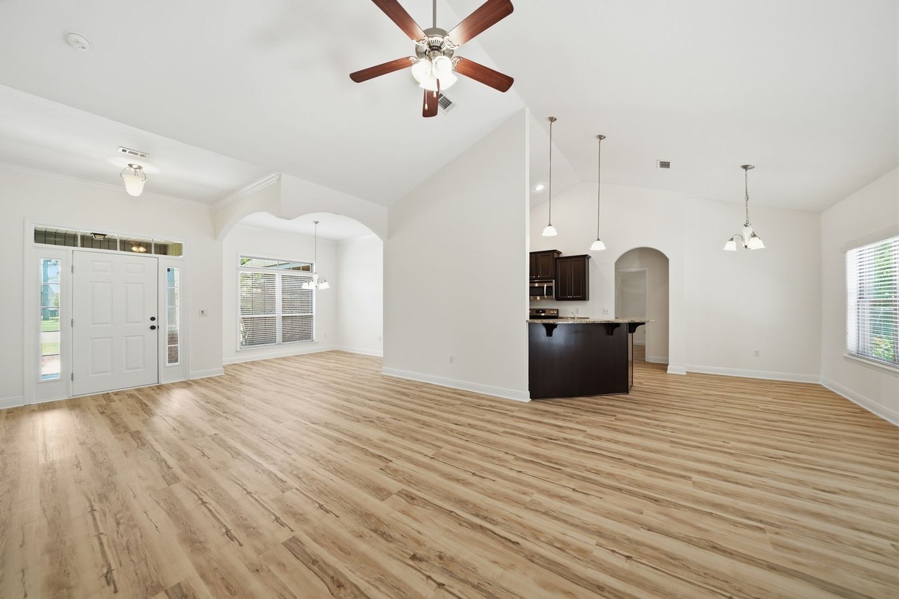 267 Bella Blvd - Photo 5 of 35