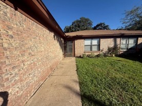 405 Dunaway Ln - Photo 1 of 1