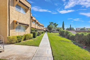 featured image of 14370 La Paz Dr