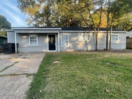 featured image of 4504 Birdwell Ln