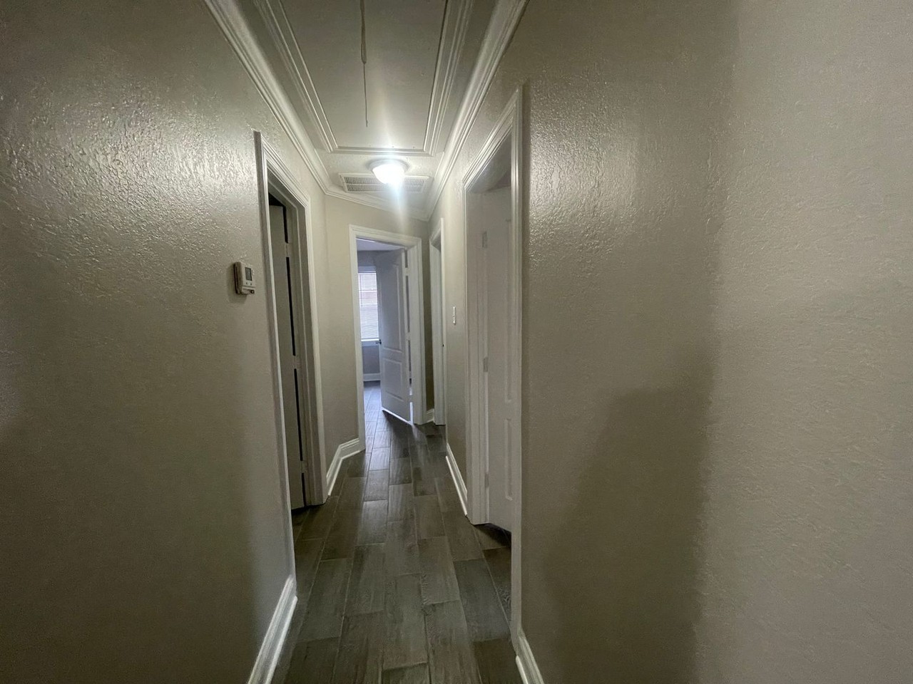 4504 Birdwell Ln - Photo 5 of 11