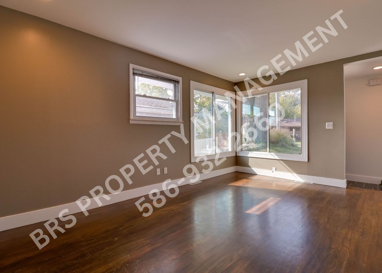 37940 Maplehill St - Photo 6 of 20