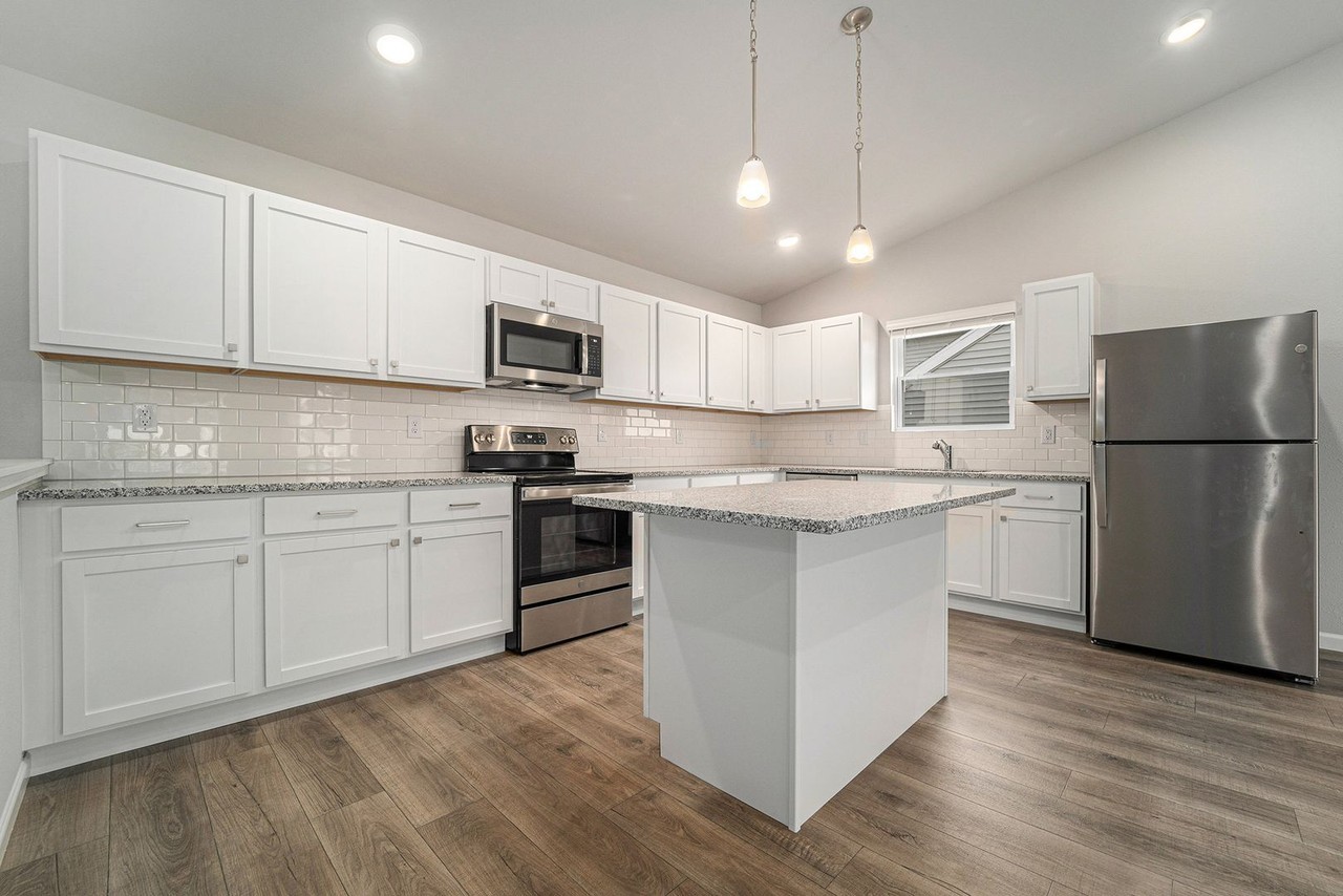 4016 Sugarsand Ln - Photo 5 of 26