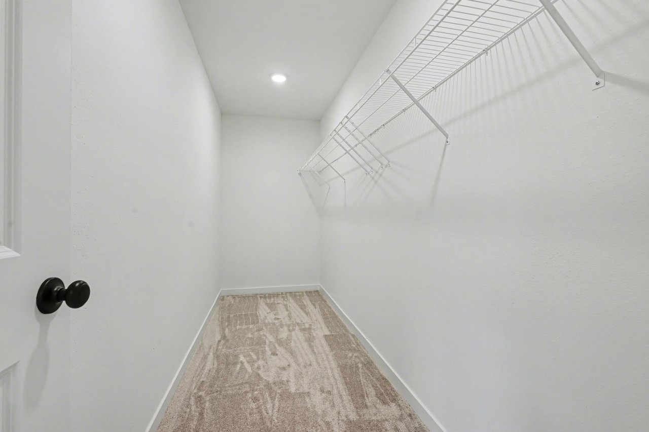 340 Sherman St - Photo 6 of 19