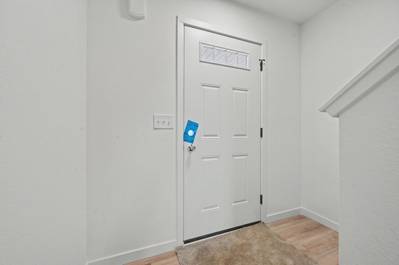 340 Sherman St - Photo 7 of 19