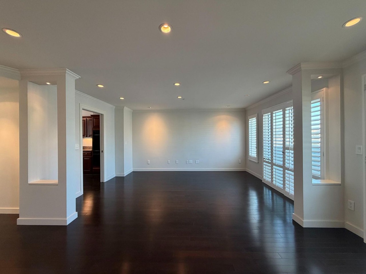 2050 Divisadero St #3 - Photo 6 of 50