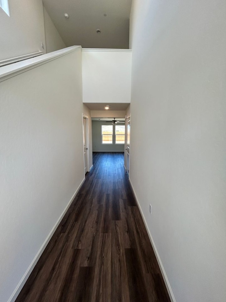 1773 N Carson St - Photo 4 of 14