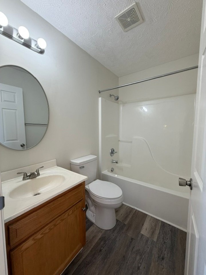 Modern Duplex Living in a Quiet Lawrenceburg Cul - Photo 4 of 17