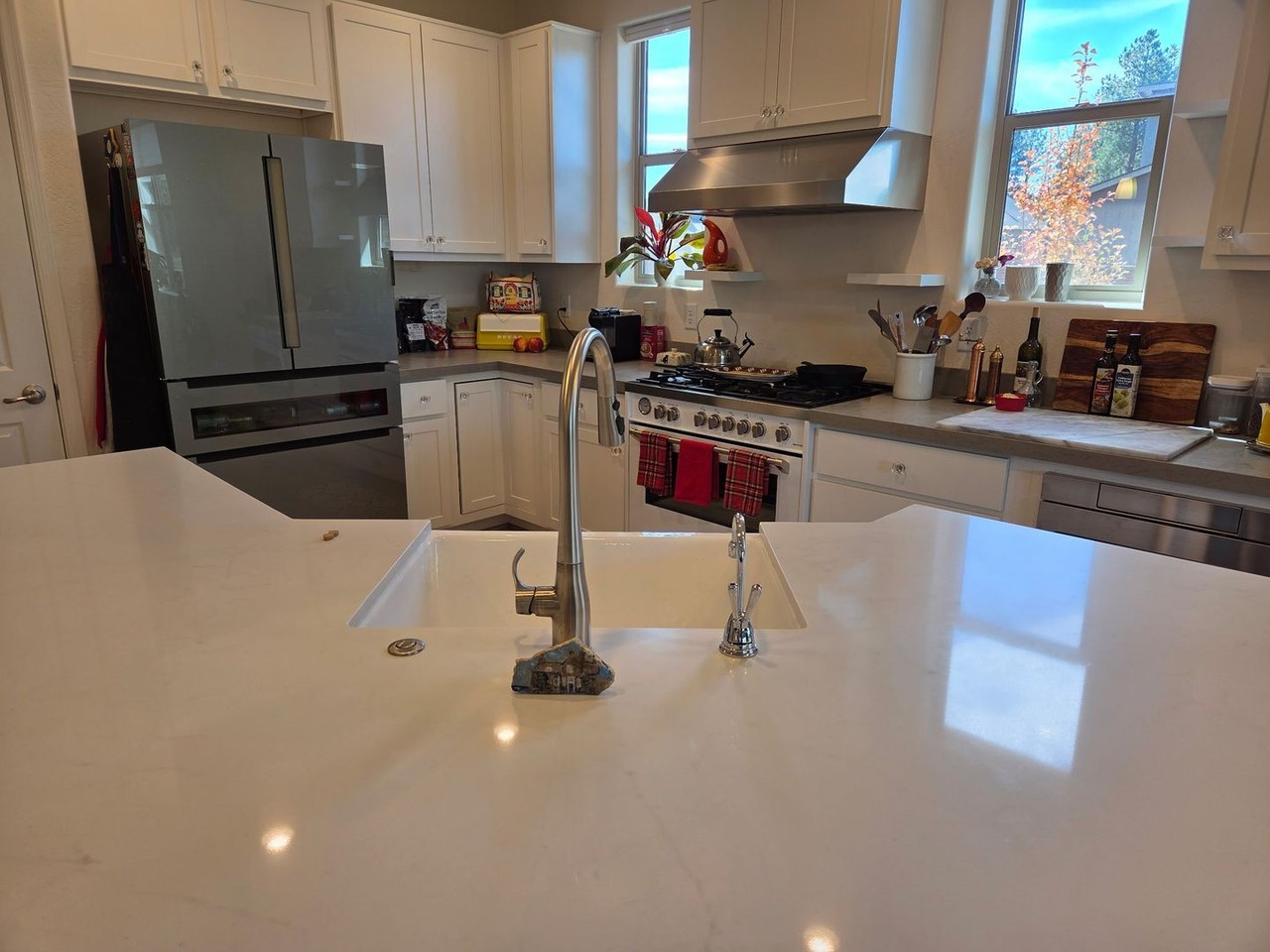 2549 S Owen Way - Photo 4 of 28