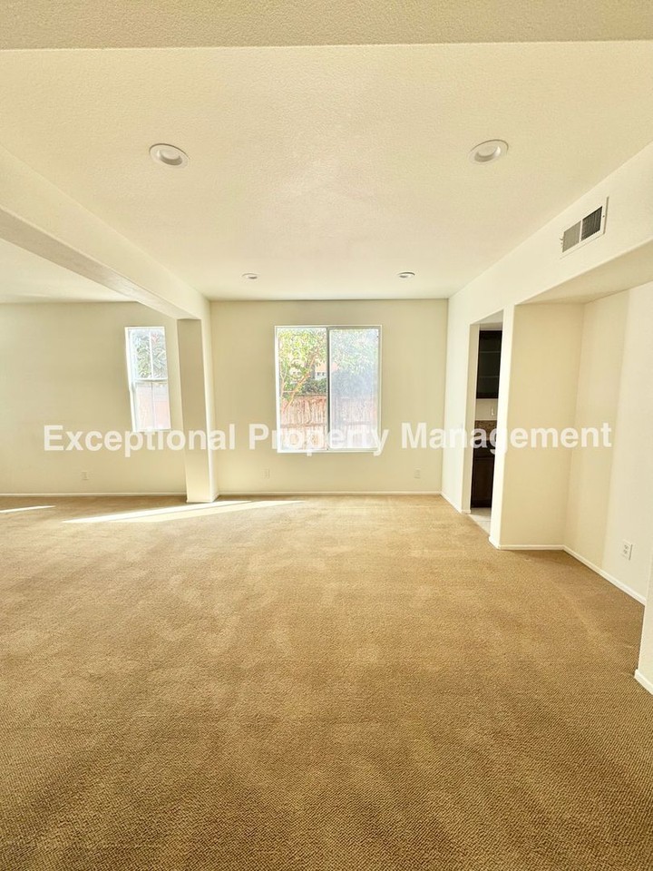 6879 Red Cardinal Ct - Photo 4 of 27