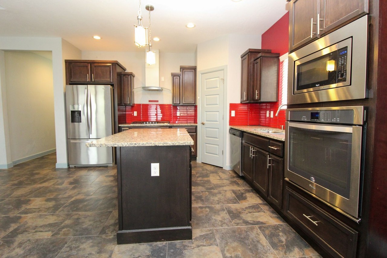 6412 Harapon St - Photo 7 of 29