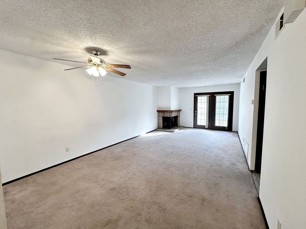 2757 Carnation Ln - Photo 6 of 23