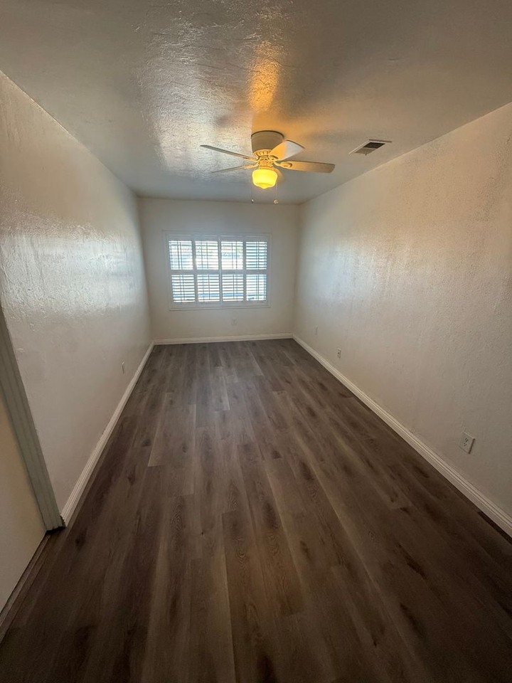 2985 Fisher Ln - Photo 6 of 21