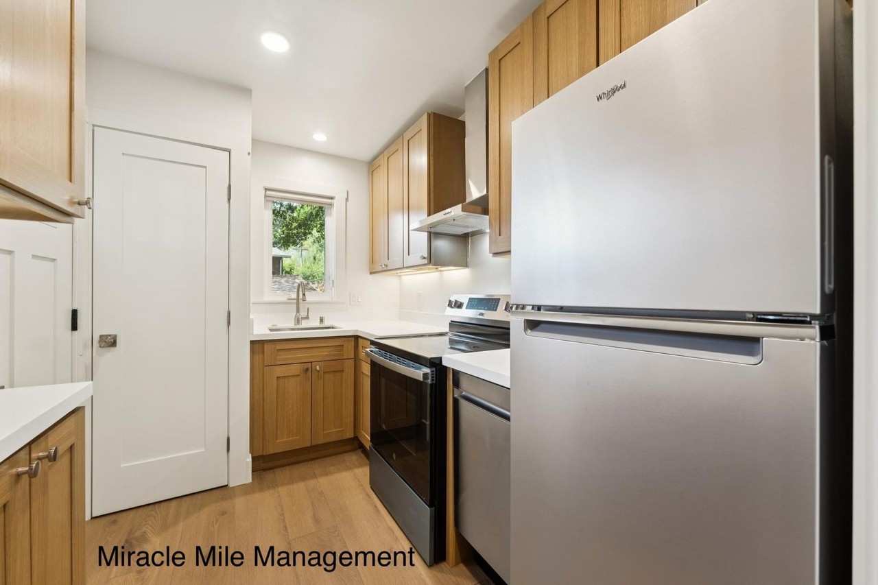 161 Bolinas Rd #C - Photo 3 of 14