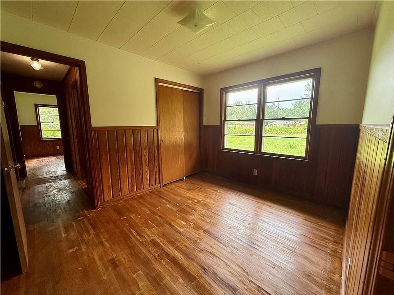 5520 Helen Dr - Photo 7 of 15