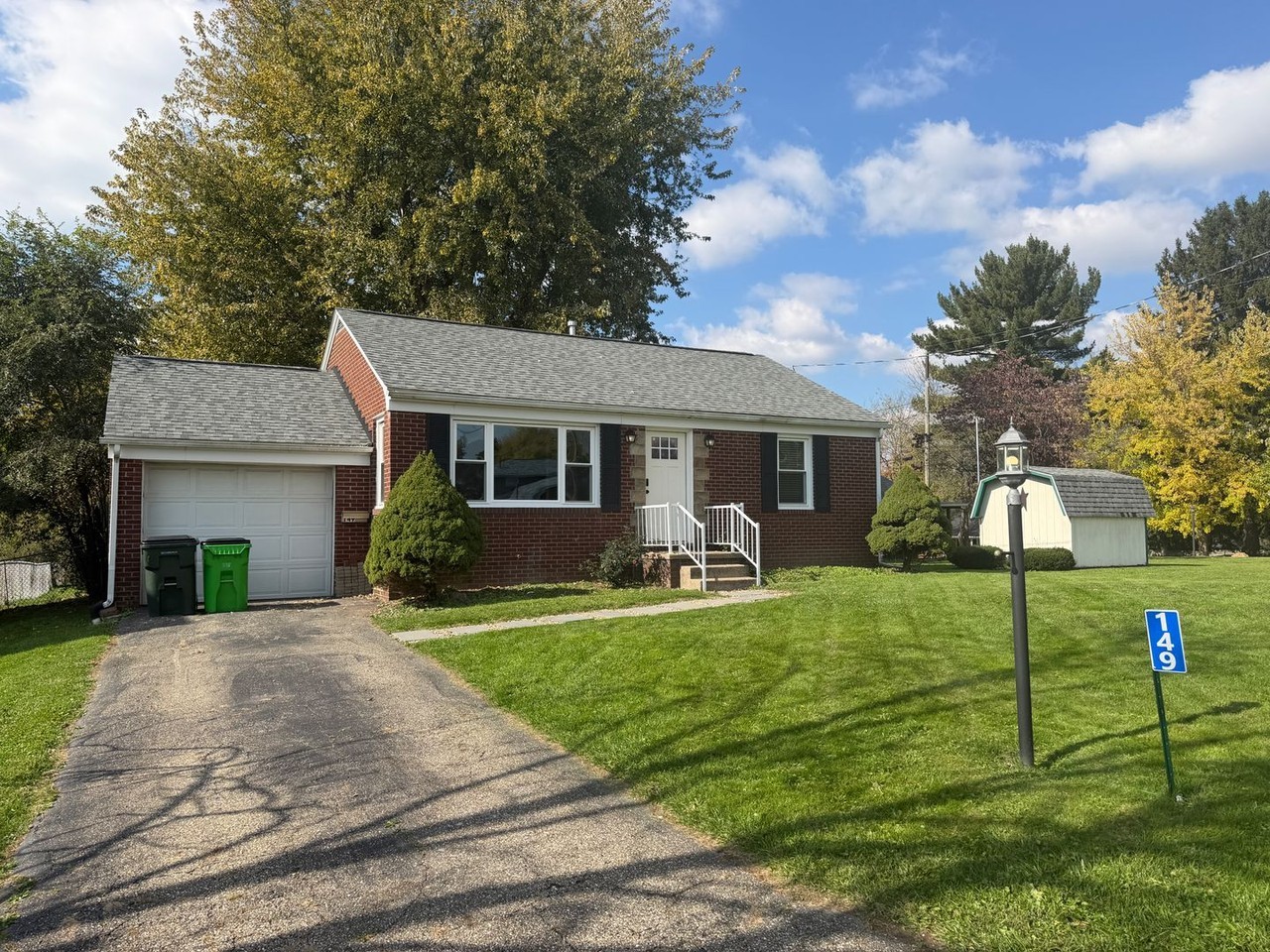 149 Cayuga Ave Nw - Photo 2 of 15