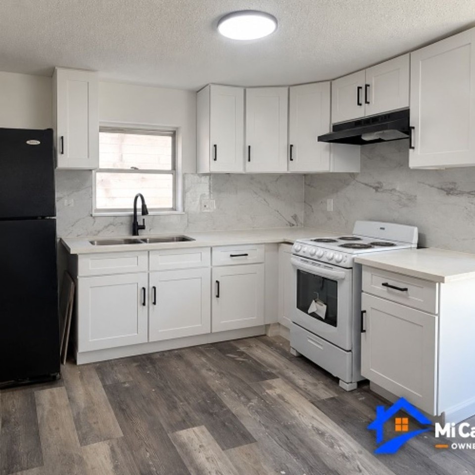 1212 Pine St - Photo 5 of 8