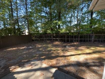 425 Cedar Creek Dr - Photo 7 of 18