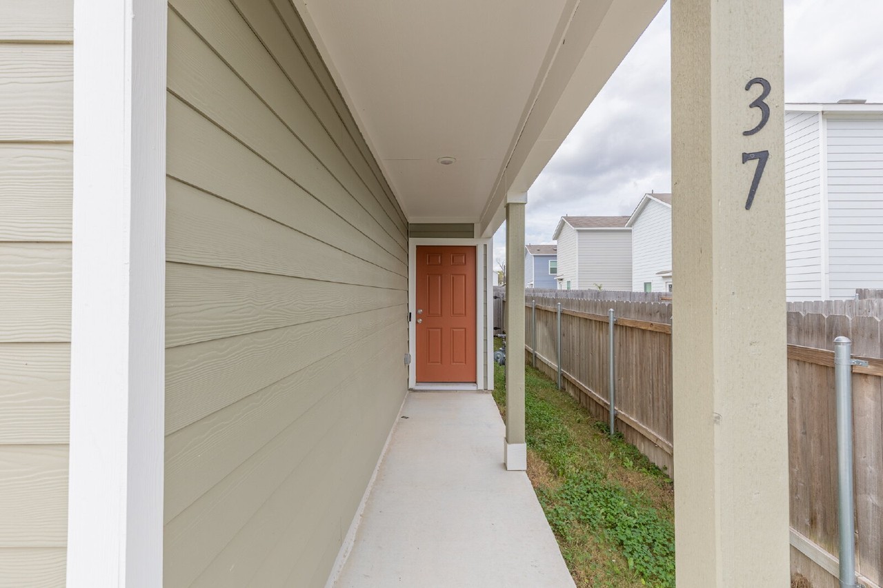 37 Trinity Cir - Photo 4 of 35