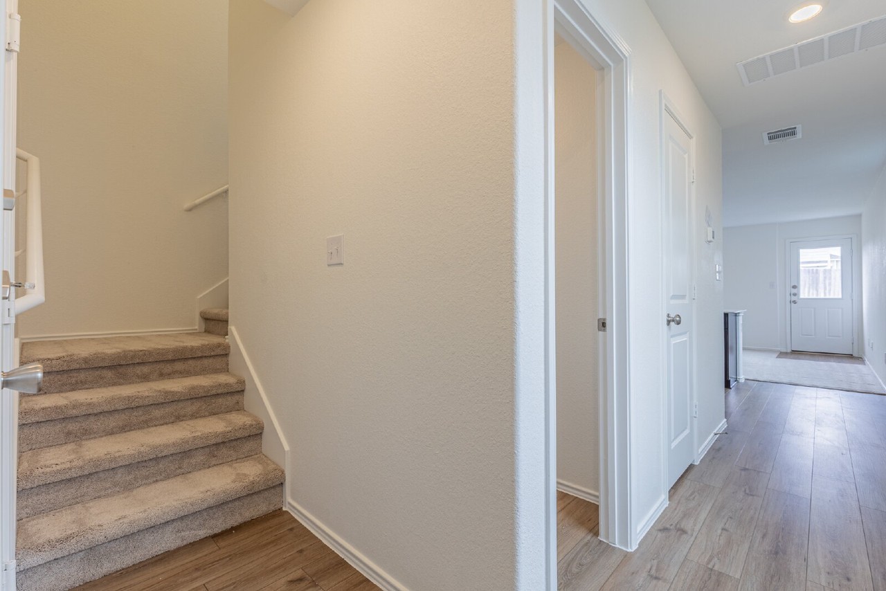 37 Trinity Cir - Photo 5 of 35