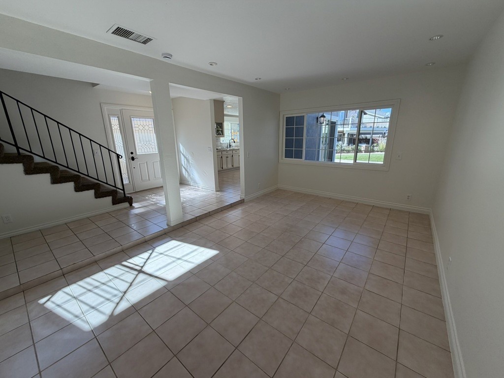 1488 Downing Ct - Photo 5 of 24