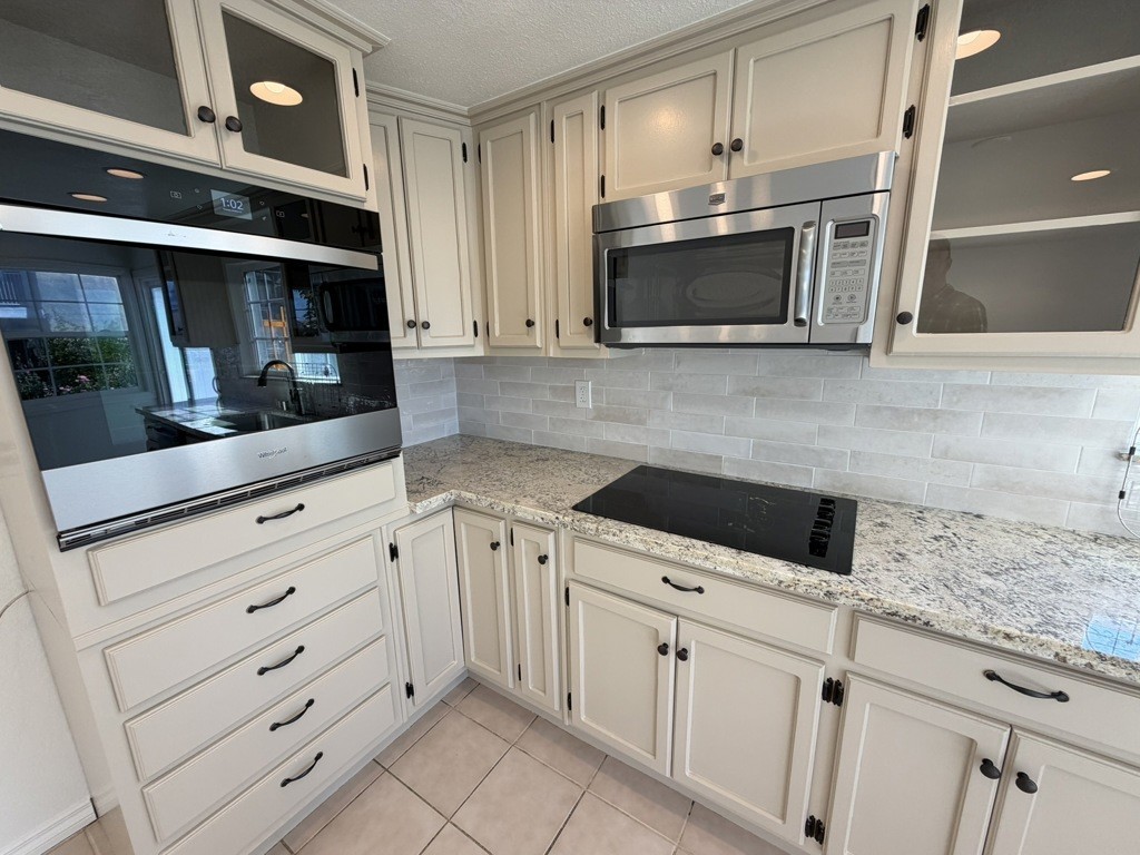 1488 Downing Ct - Photo 6 of 24
