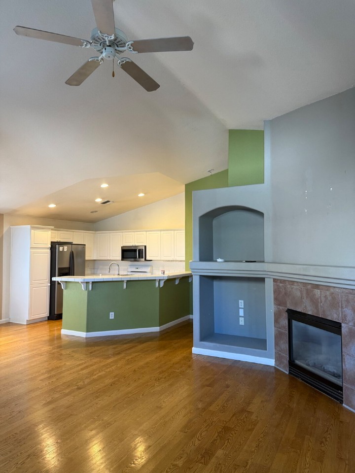10675 Arbor Way - Photo 3 of 19