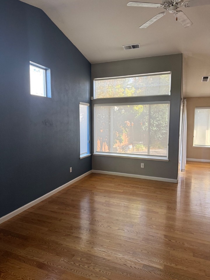 10675 Arbor Way - Photo 4 of 19