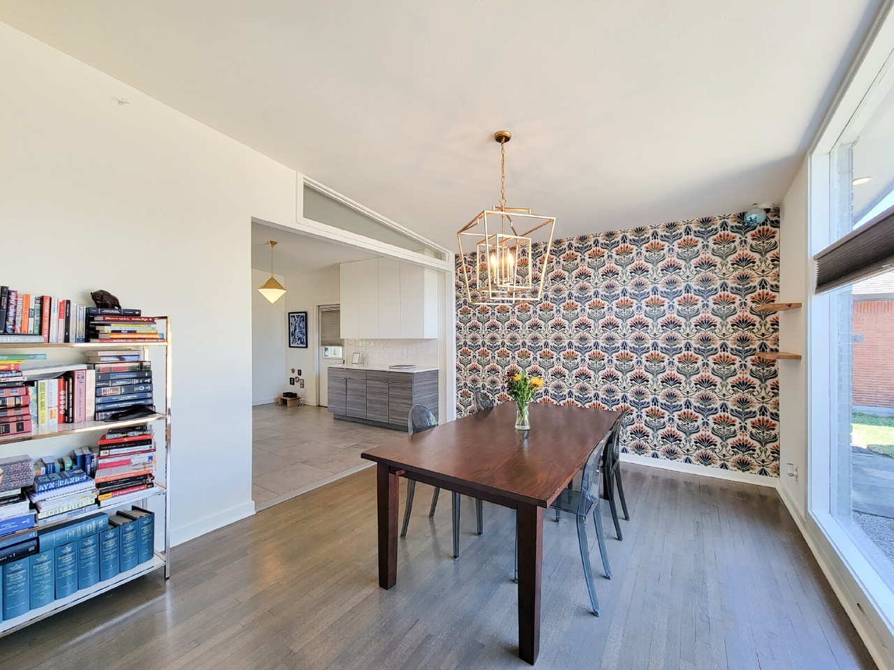 5231 Lamonte Ln - Photo 6 of 48