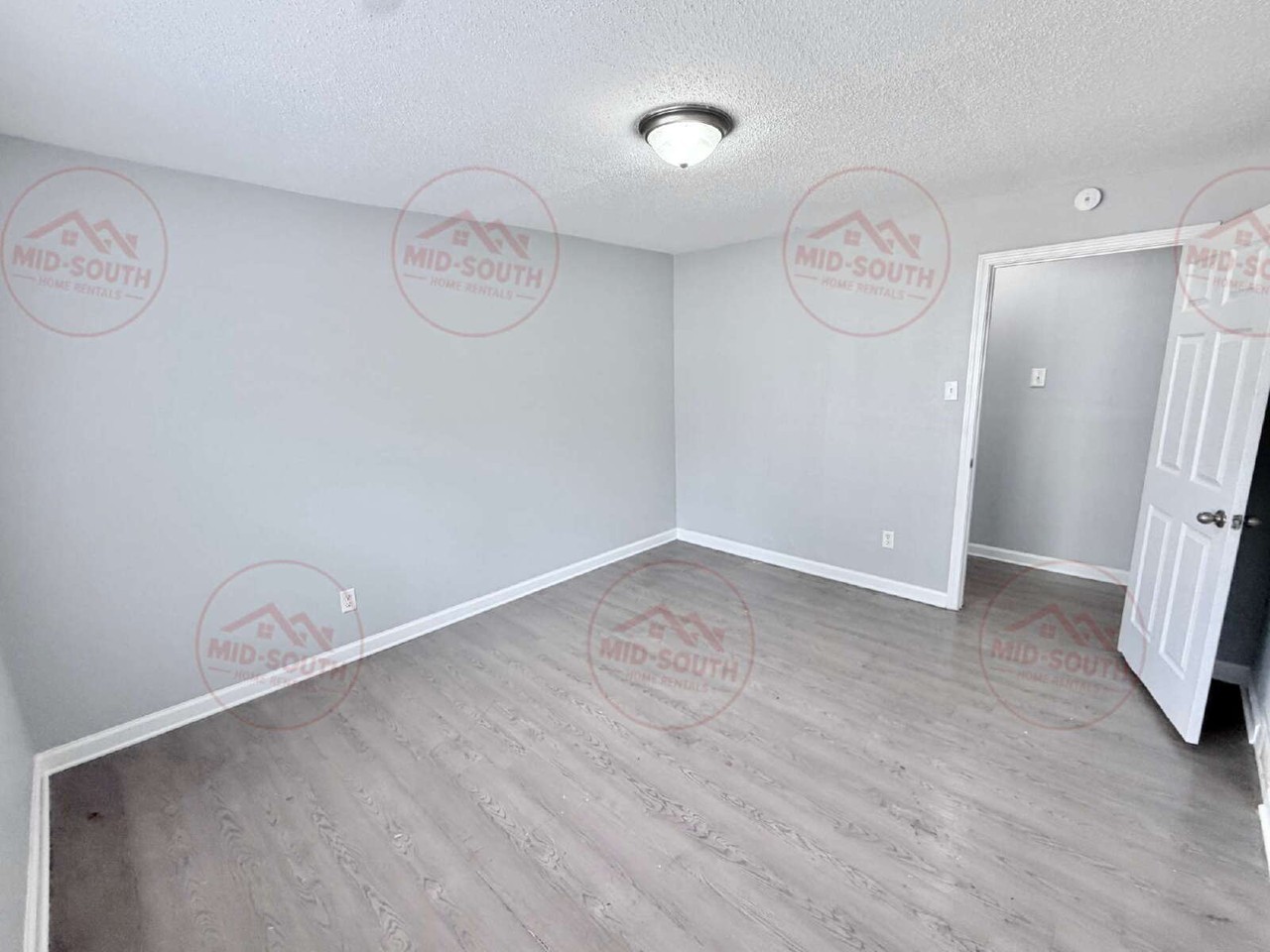 77 Eastview Dr - Photo 5 of 15