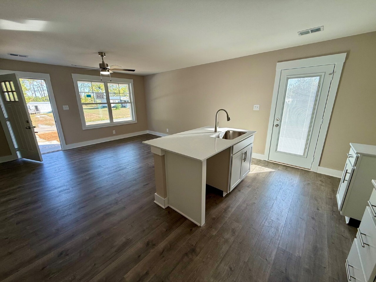 154 Indiana Ave - Photo 6 of 23
