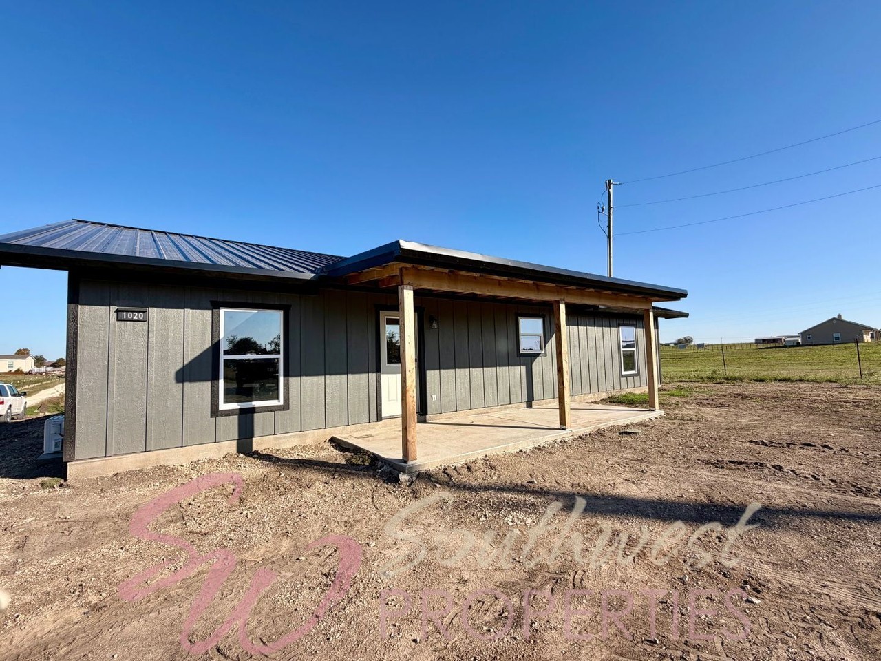 1020 County Road 233 - Photo 4 of 29