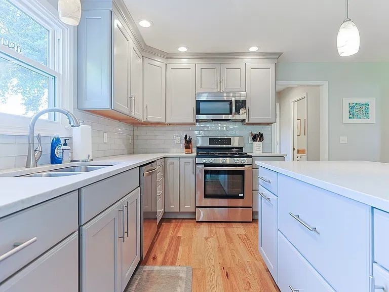 51601 Brighton Ct - Photo 6 of 33