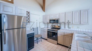 featured image of 400 Fairview Blvd #77