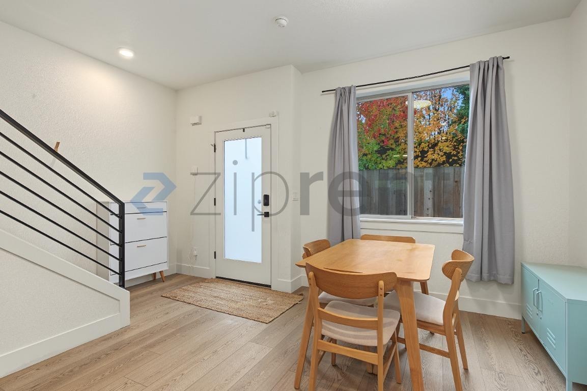 1211 N Winchell St - Photo 5 of 21