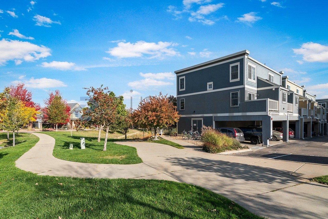 947 Laramie Blvd #B - Photo 5 of 27