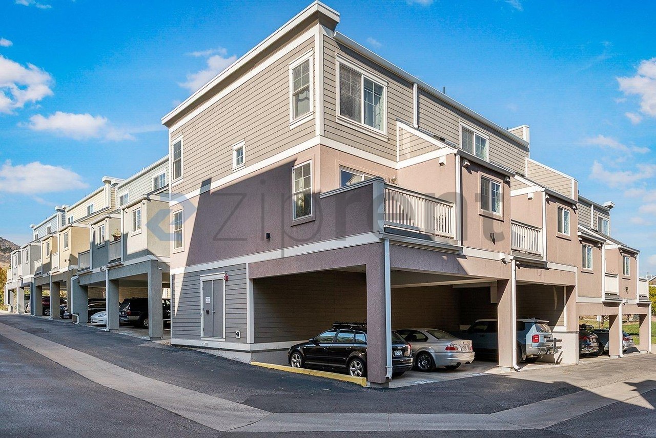 947 Laramie Blvd #B - Photo 7 of 27