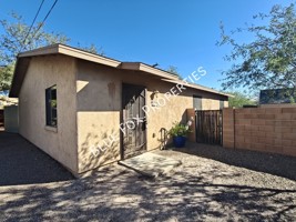 featured image of 237 E Waverly St