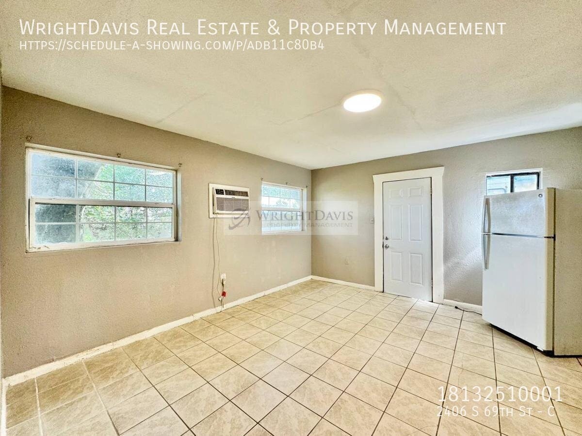 2406 S 69th St #C - Photo 5 of 8