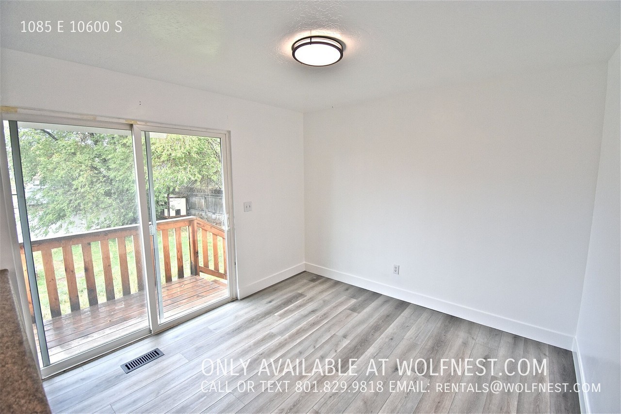 1085 E 10600 S - Photo 4 of 27