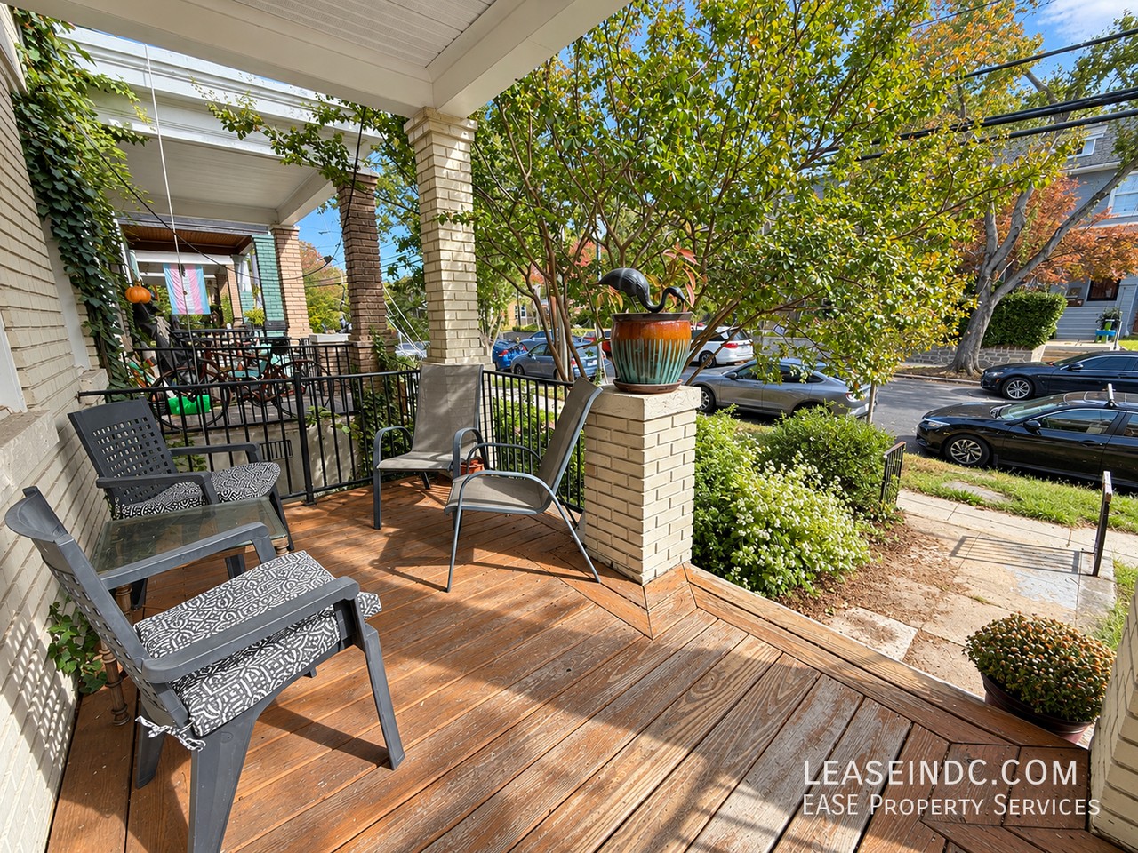 4222 4th St Nw - Photo 3 of 32