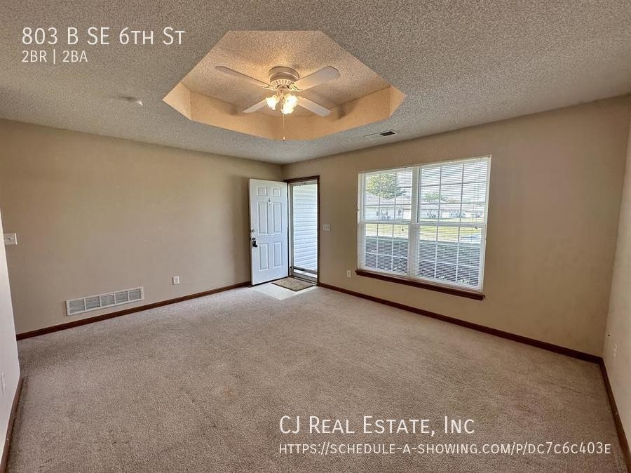 803 Se 6th St Apt B - Photo 4 of 11