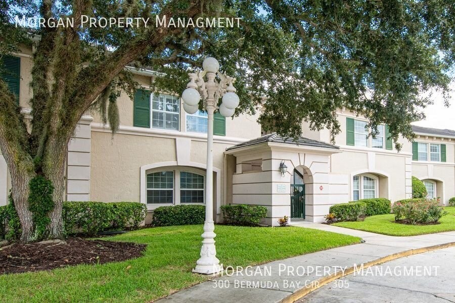 300 Bermuda Bay Cir #305 - Photo 3 of 31