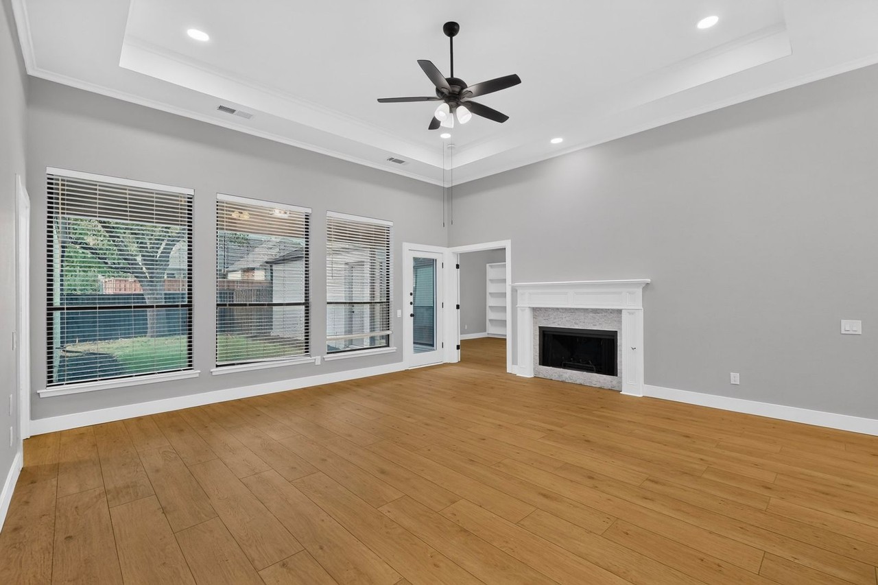 11001 Ormond Ln - Photo 4 of 7