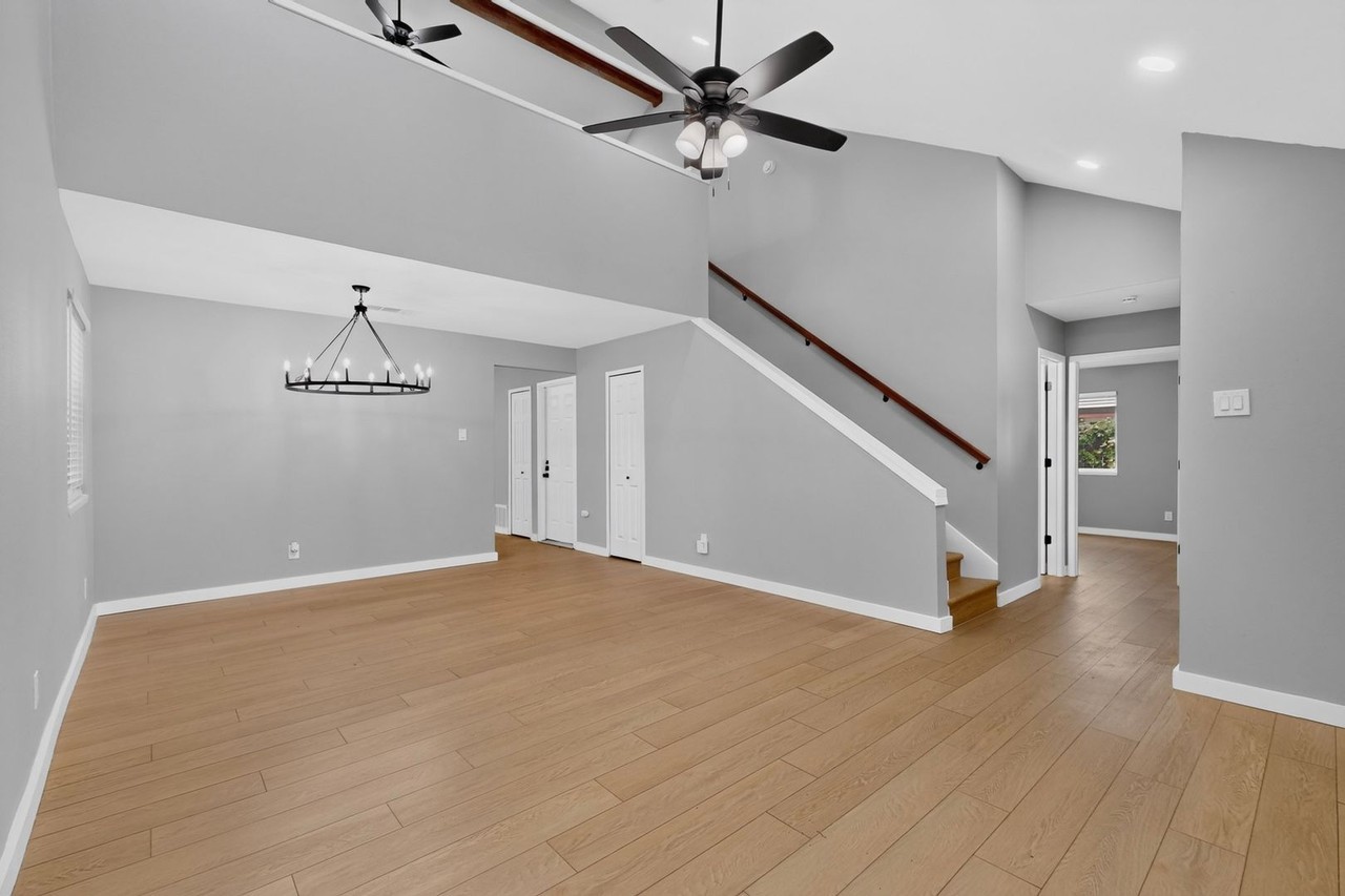 3104 Raintree Dr - Photo 2 of 12