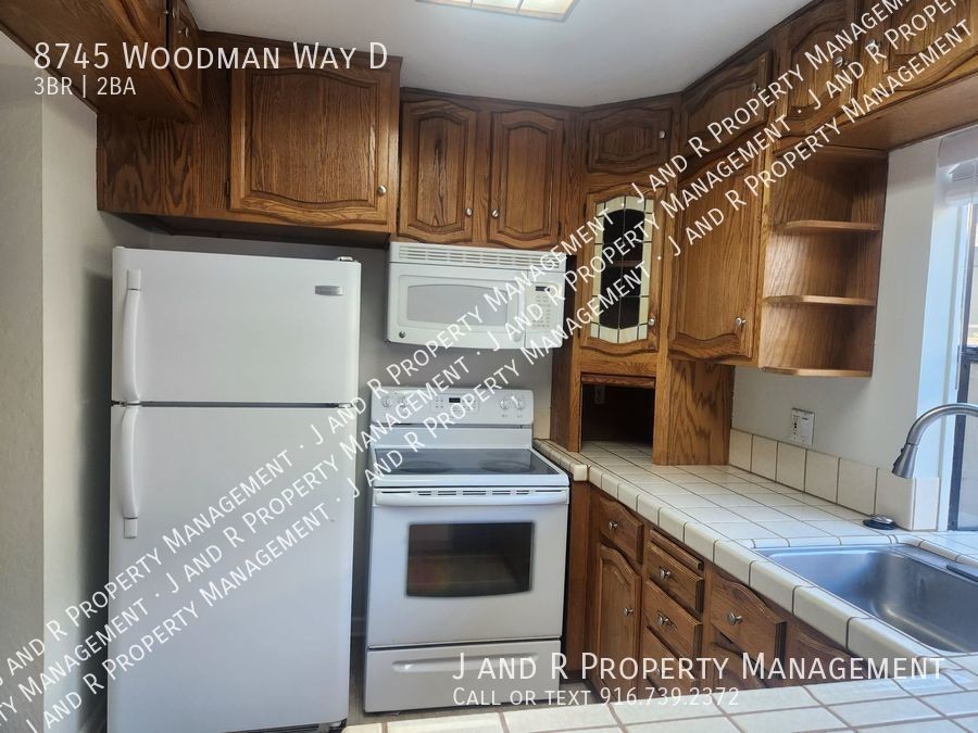 8745 Woodman Way - Photo 2 of 21