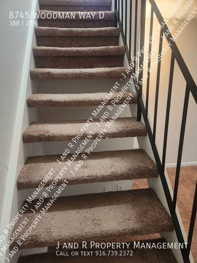 8745 Woodman Way - Photo 7 of 21